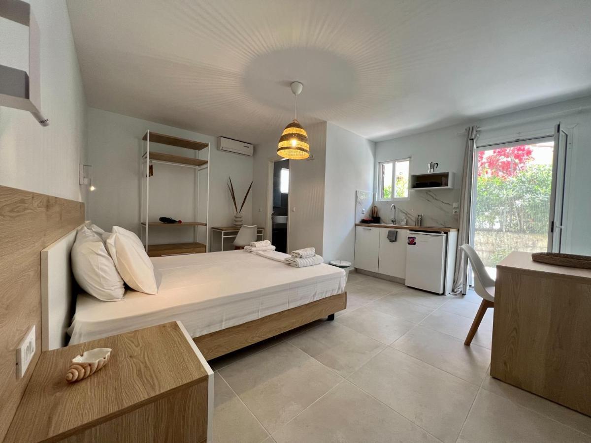 Issos Aparthotel